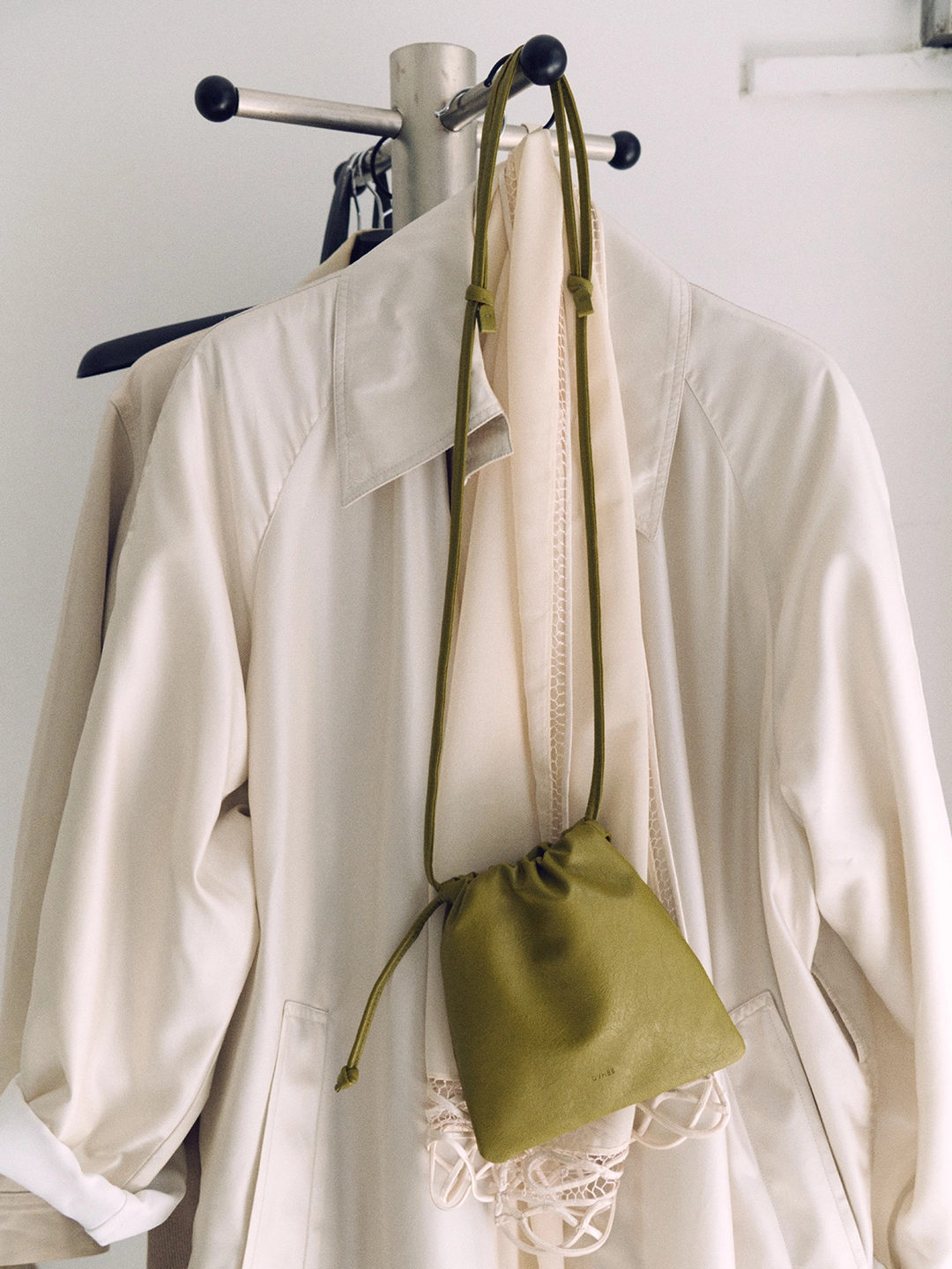 오브히 누아 미니 크로스백 Nua Mini Cross Bag_Olive Green 상품 이미지 2