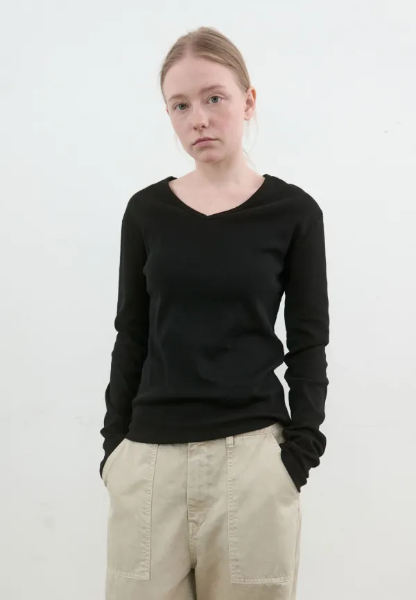 Essential v-neck long sleeve (black)