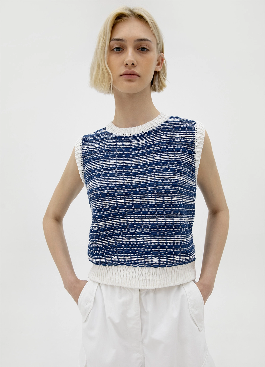 르바 Multi-Jacquard Knit Vest - Dusty Blue 상품 이미지 1