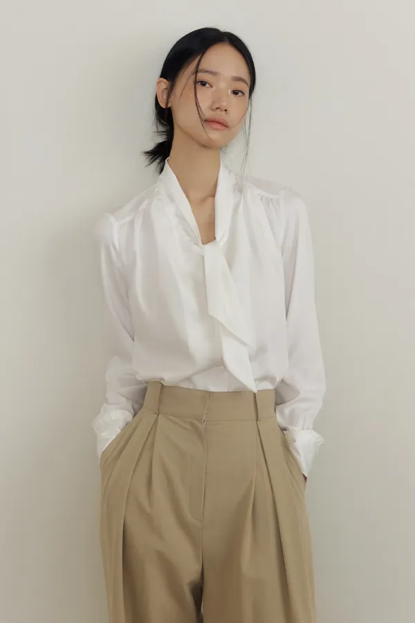 Silken Scarf Blouse (Ivory)