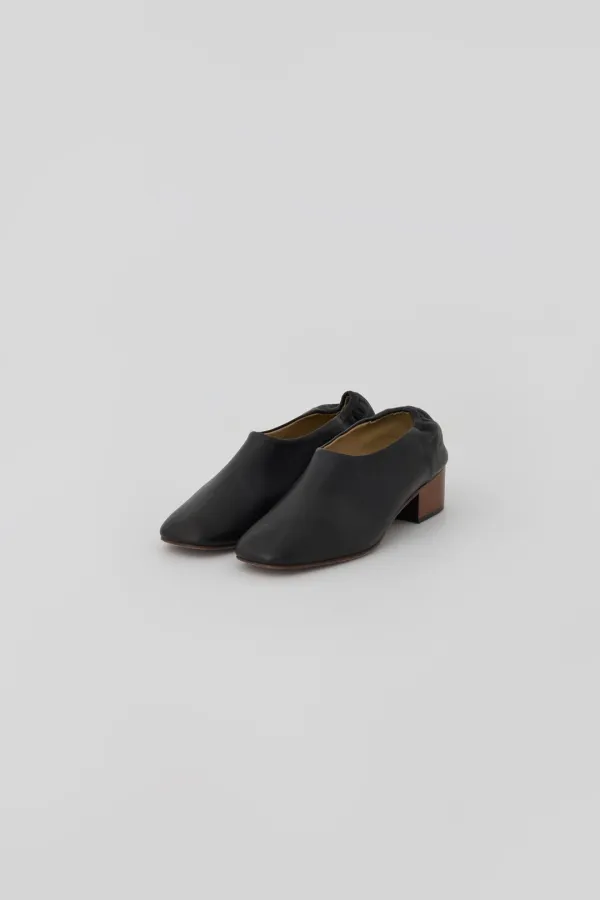 T/T Pebble square pumps (black)
