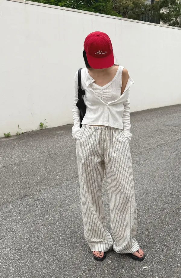 Blue cap (red)