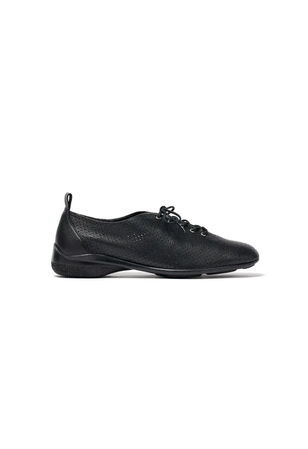 PUNCHED DOT OXFORD FLATS, BLACK