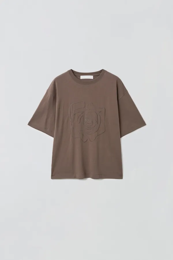 ROSE PATCH T-SHIRT_BROWN