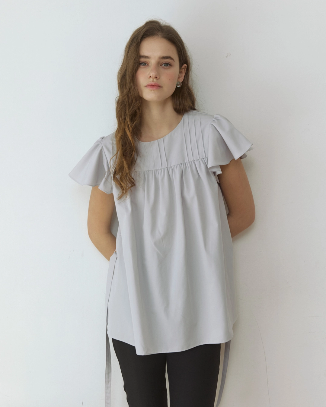 어다울 Pixie ruffle wing belted blouse - pale grey 상품 이미지 3