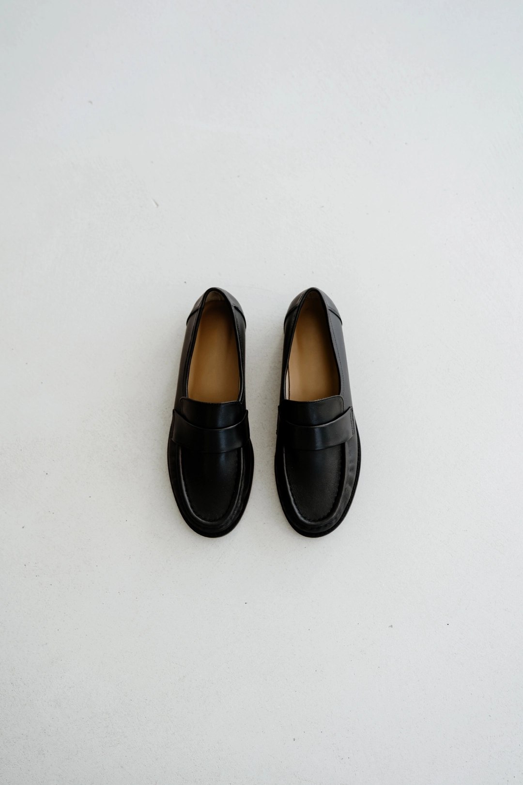 스앨더 48148_Black leather loafers 상품 이미지 1