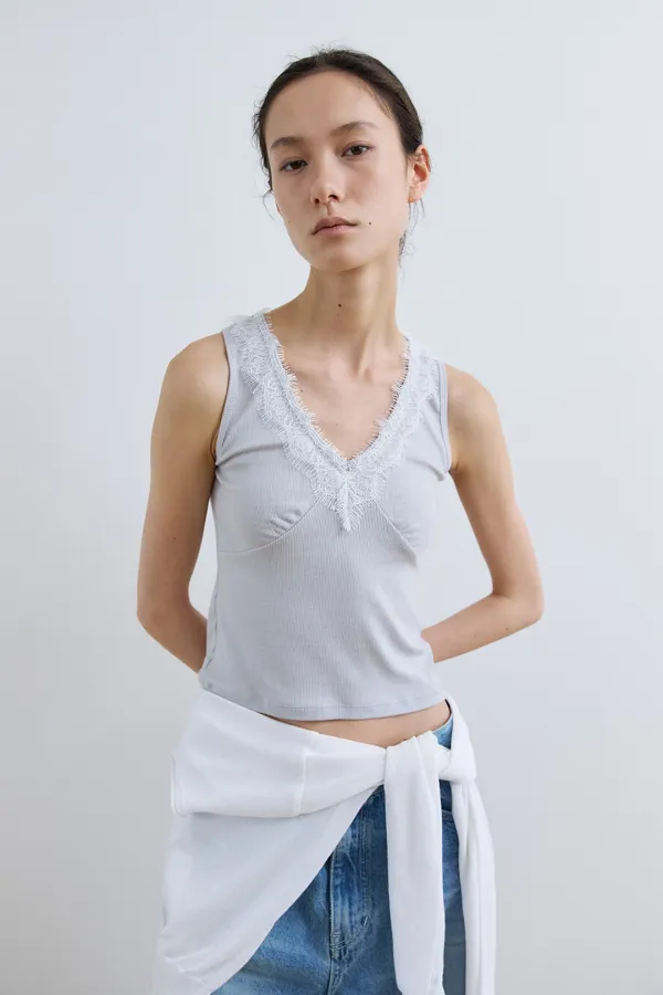 delphine lace v-neck top_gray