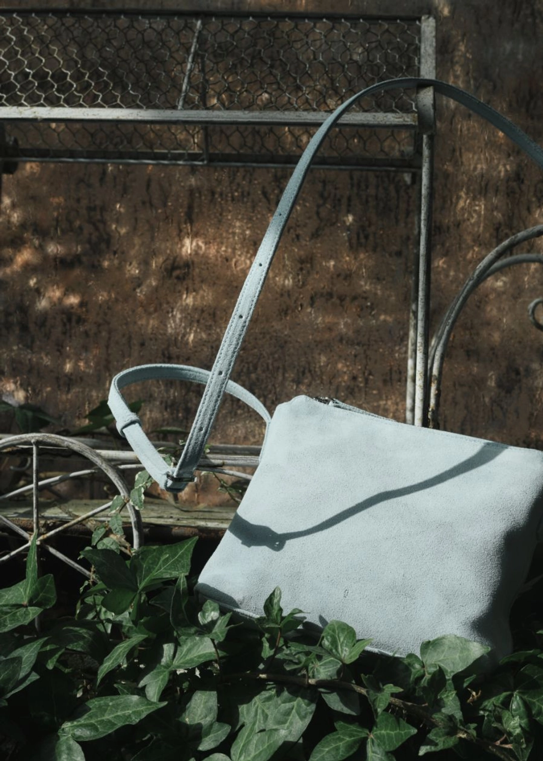 구드 [Exclusive] Leah Bag - Powder Blue 상품 이미지 2