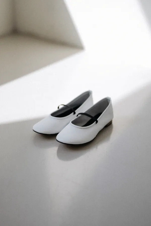17338_White Ballerina Flats