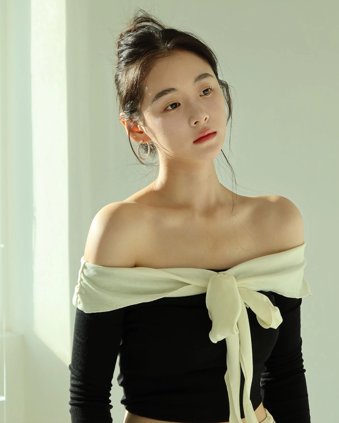 낫유어로즈 @isuuuouuBlair top (Black) 상품 이미지 1