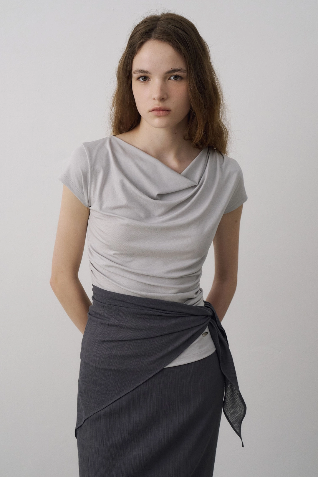 라메레이 Drape Neck Cap Sleeve T-Shirt[LMBFSUTT619]-2color 상품 이미지 2