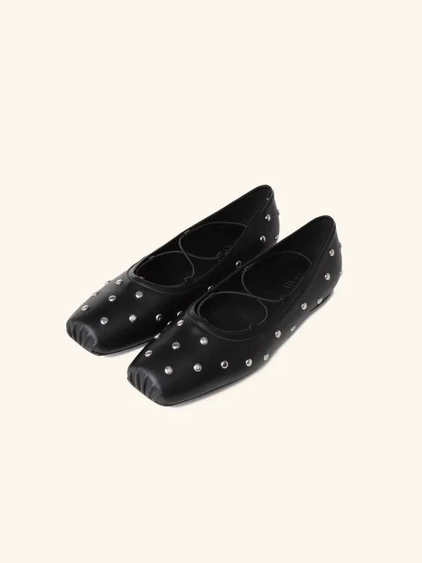 BALLET strap flat / 블랙스터드