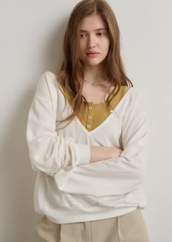 DEEP V-NECK SWEATSHIRT (sand ivory)