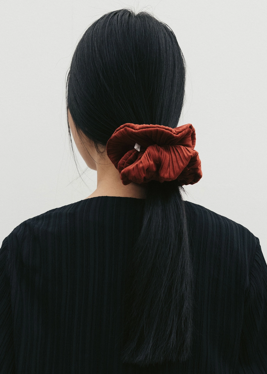 더라이 Suede Pleats Scrunchie(Red Orange) 상품 이미지 2