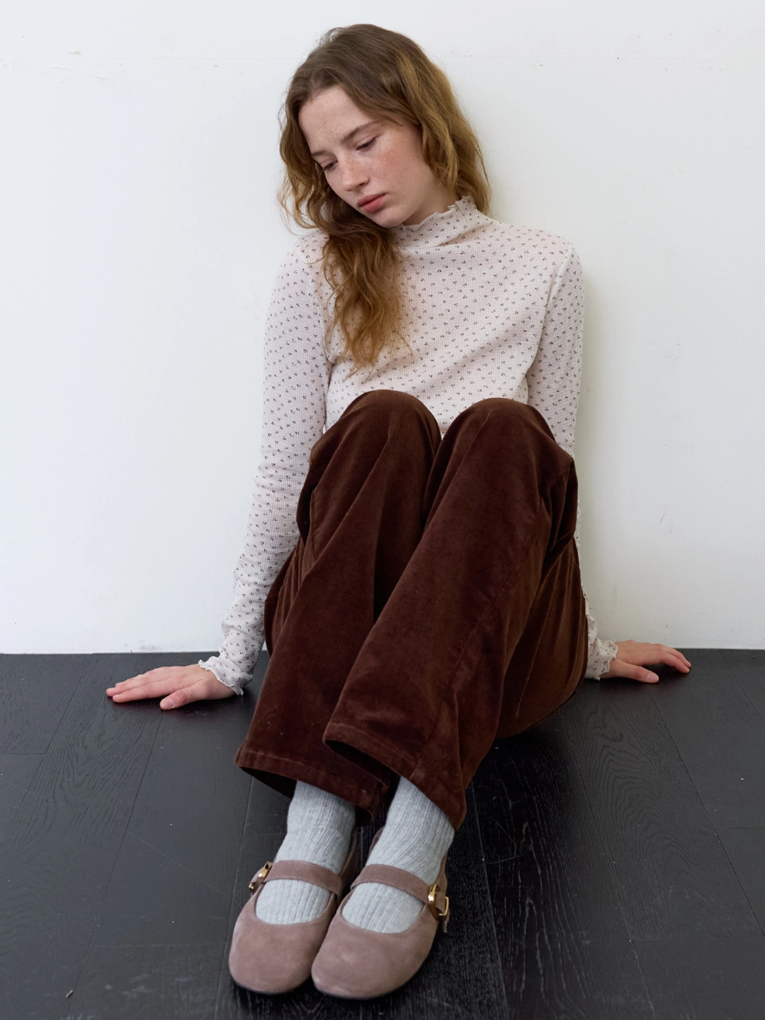 어몽 A FLOWER TURTLENECK TEE_BEIGE 상품 이미지 2