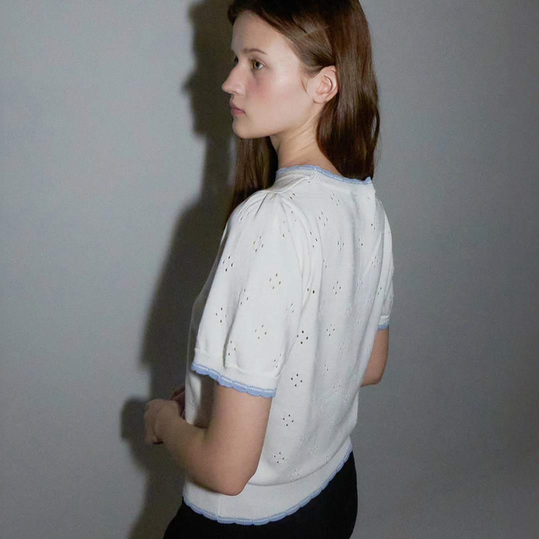론론 SCOTCH SCALLOP PUFF SORT SLEEVE KNIT IVORY 상품 이미지 2
