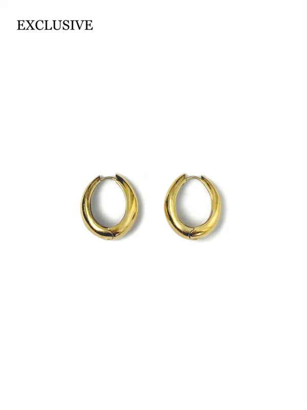 [EXCLUSIVE] Oval earring