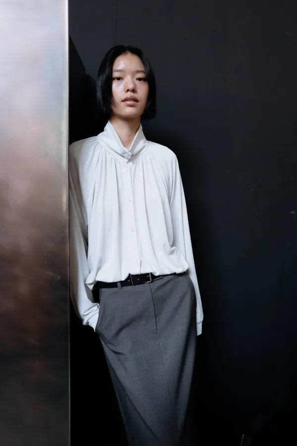 Flowy Shirred Cardigan Blouse (Light Gray / Light Khaki / Dark Gray)