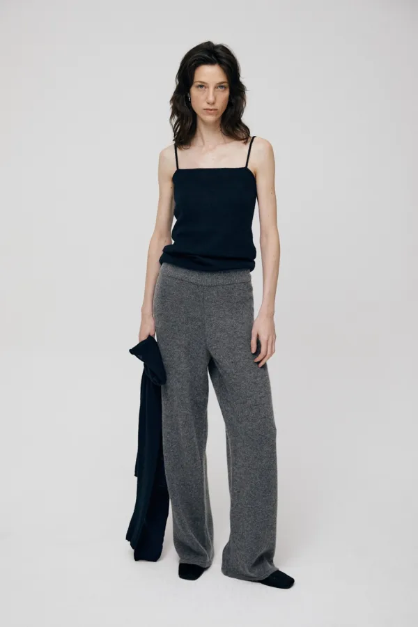 Brevin Yak Sleeveless Knit (Deep Navy)