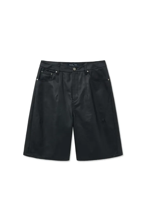 MATT COATING BERMUDA PANTS FOR MEN IN BLACK