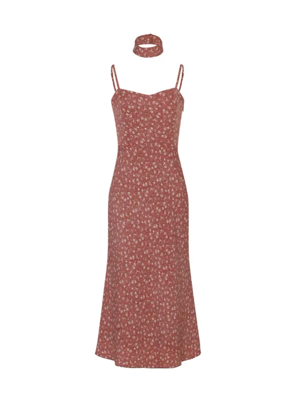 Juliet Slim Fit Dress (Scarf Set / Red)