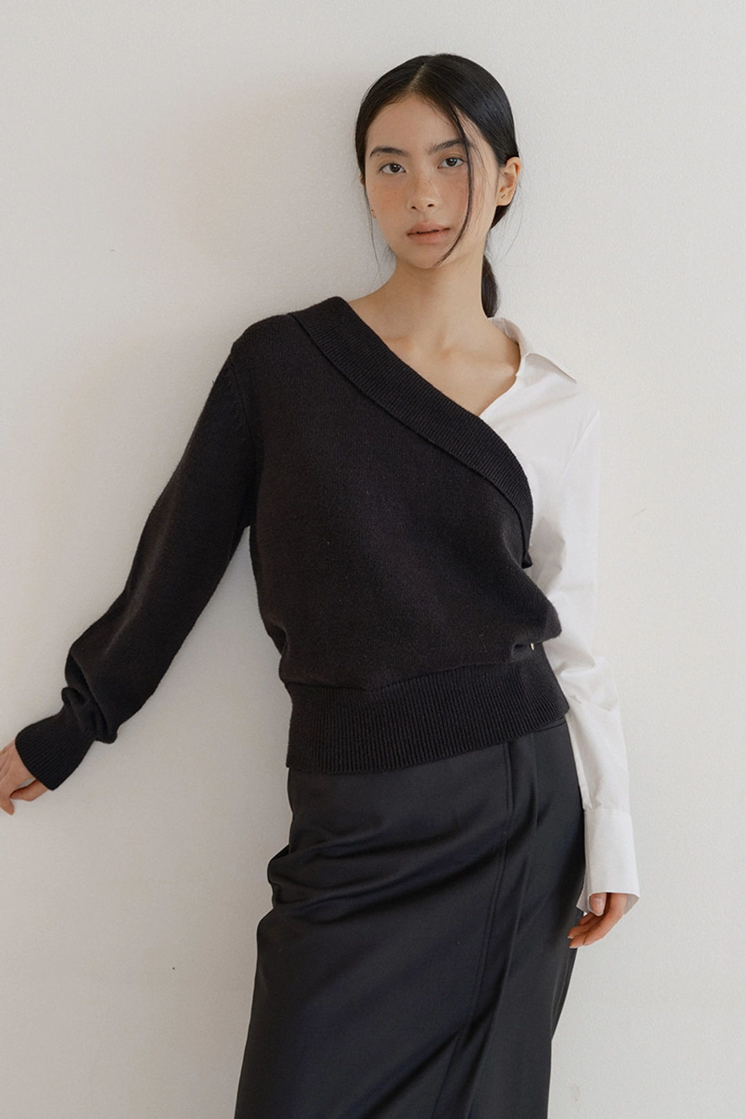 루시르주 Asymmetric Collar Knit (black) 상품 이미지 1
