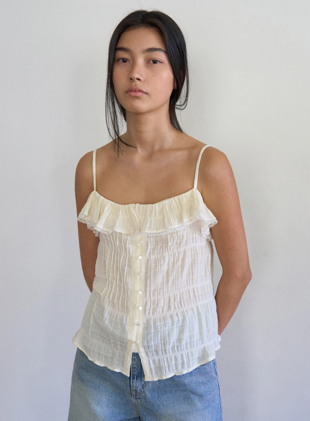 망고매니플리즈 DASHA FRILL SLEEVELESS_CREAMY YELLOW 상품 이미지 3
