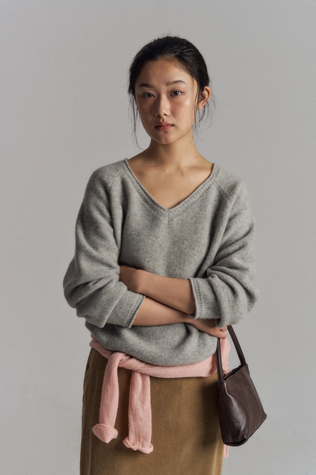 블로어 V-Neck Cashmere Pullover (Grey) 상품 이미지 1
