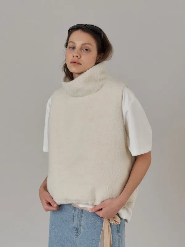 Boucle Wool Turtleneck Vest_Ivory