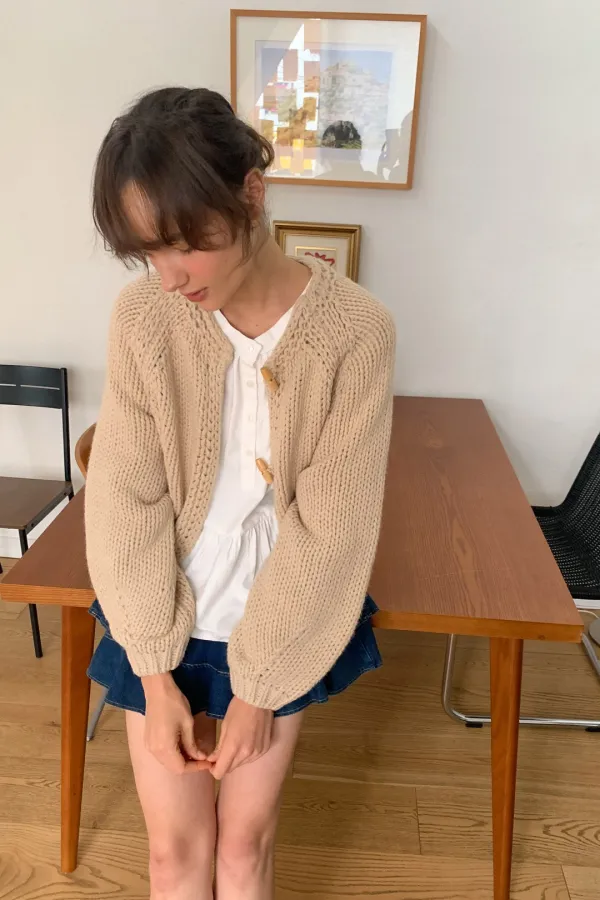 Maggie Knit Cardigan / Beige