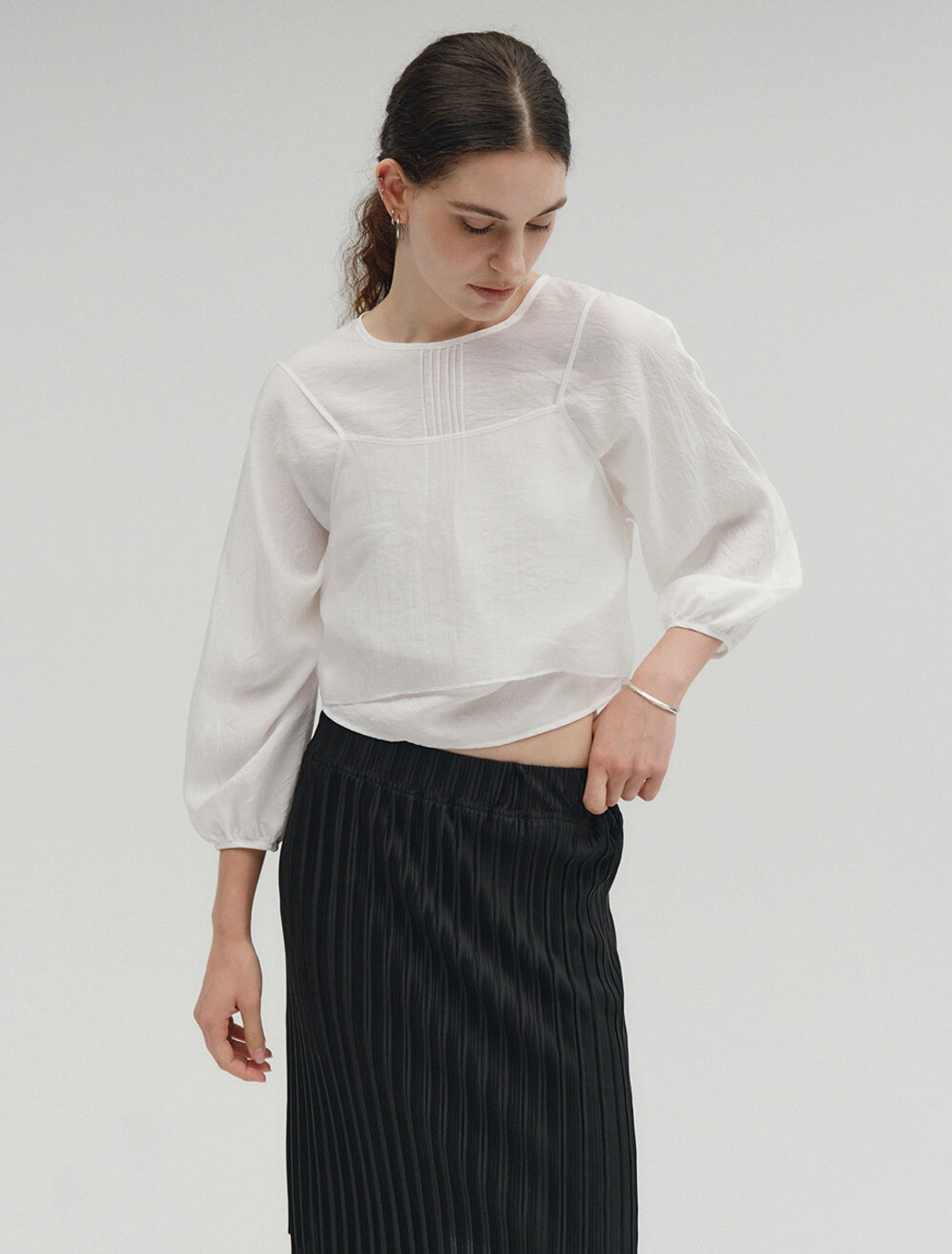 솔티페블 SHEER BALLOON SLEEVE BLOUSE & CAMISOLE SET [WHITE] 상품 이미지 1