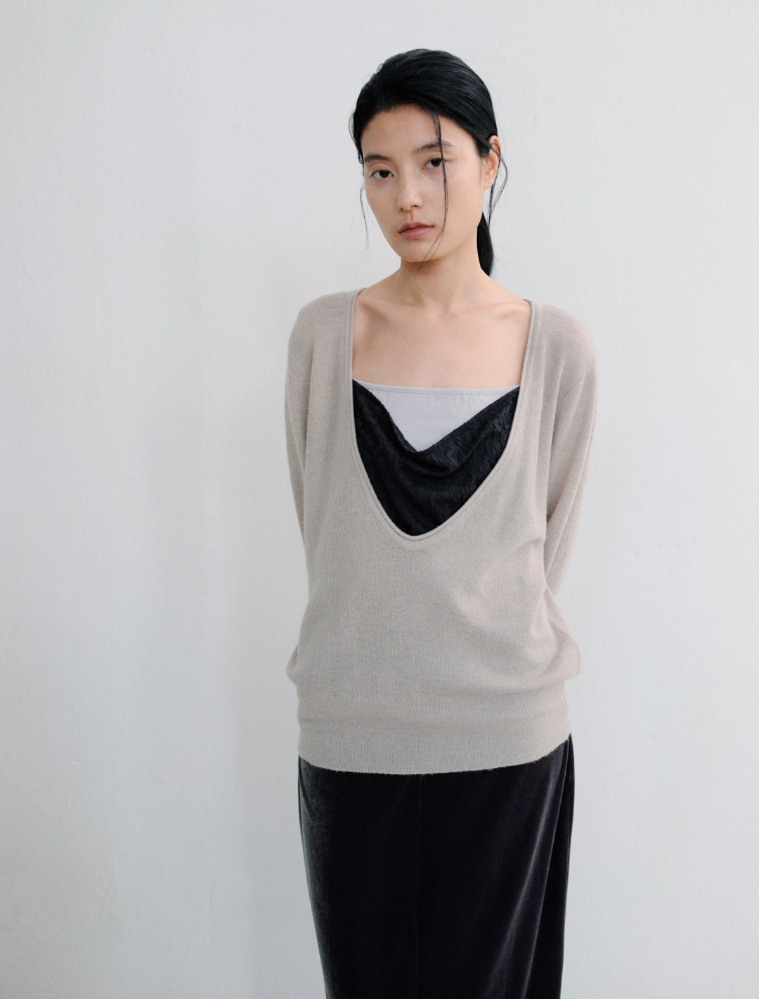 로우타이드 DEEP V NECK WARM KNIT PULLOVER [LIGHT GREY] 상품 이미지 1
