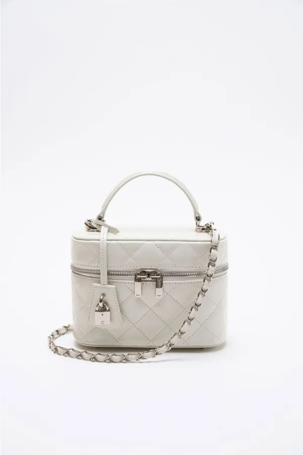 Vanity bag white [12시 이전 결제 시 바로배송]