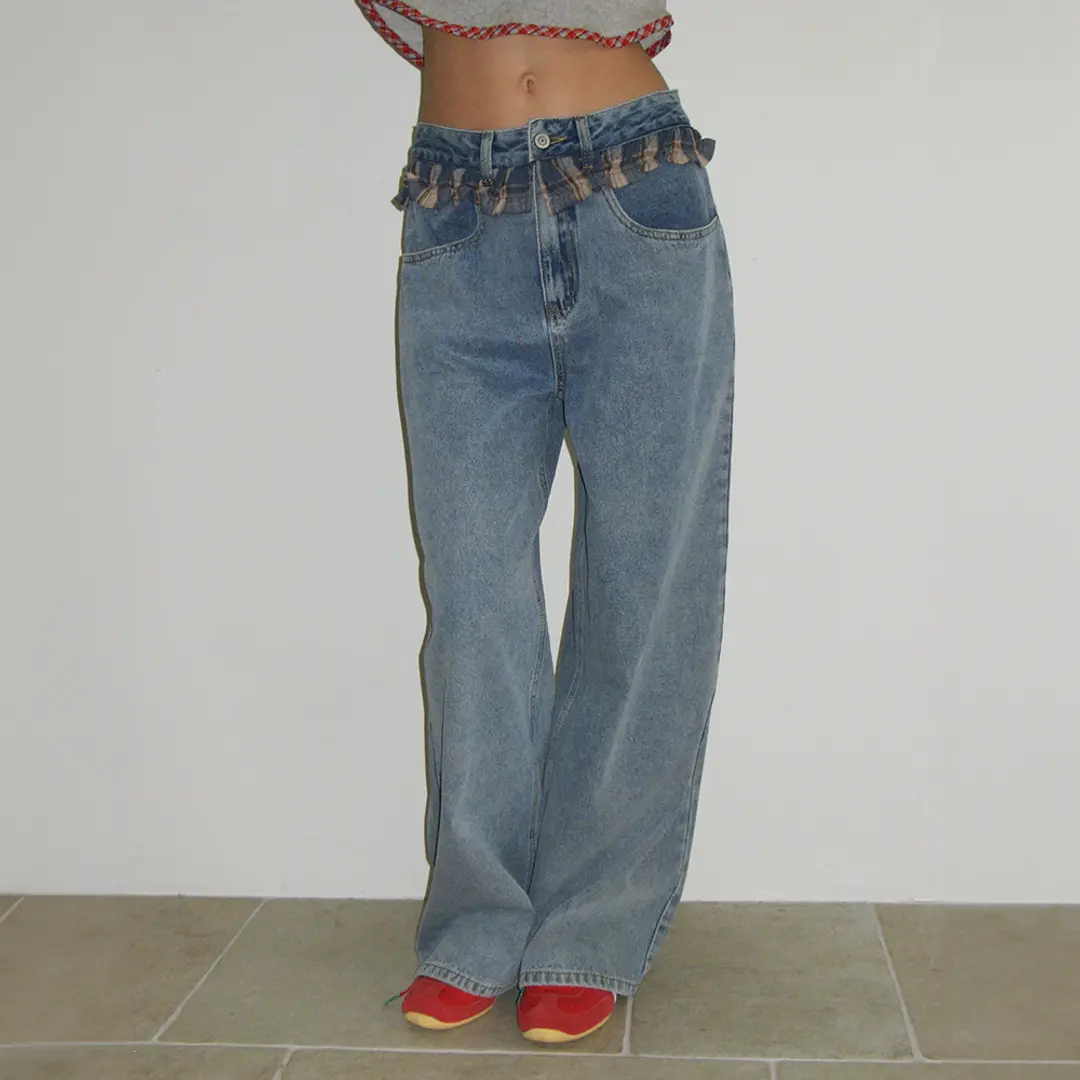 론론 CHECK FRILL LAYERED DENIM PANTS LIGHT BLUE 상품 이미지 2