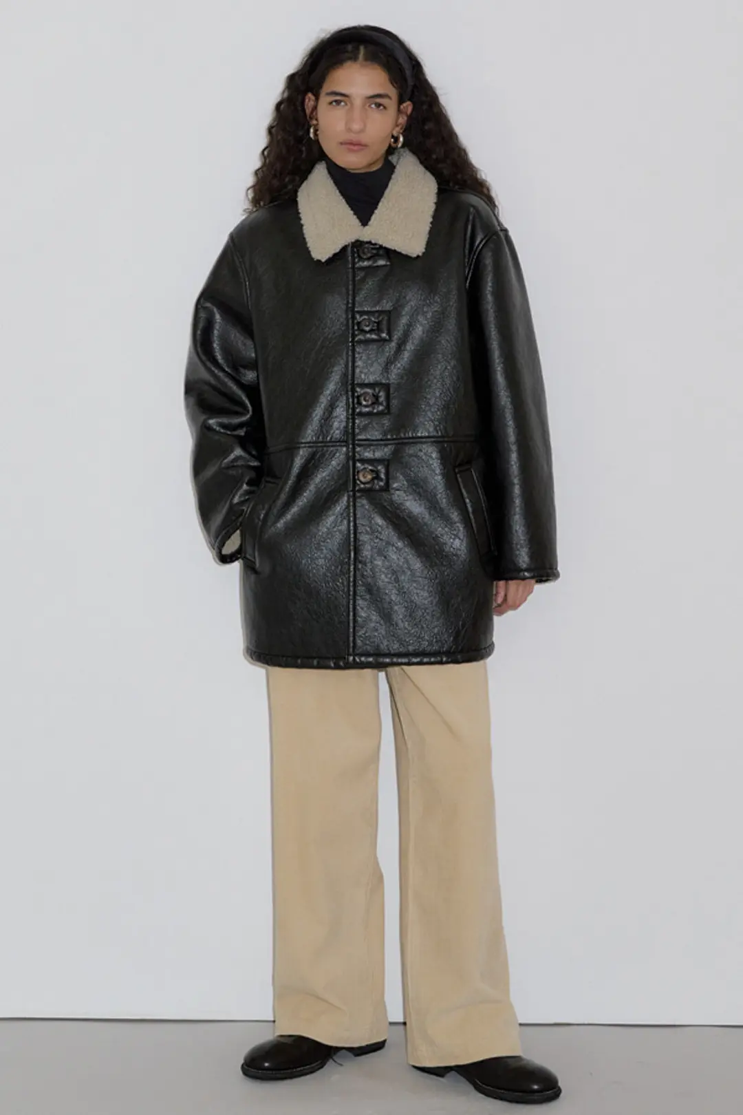 오버듀플레어 VINTAGE CRACK LEATHER MUSTANG 상품 이미지 2