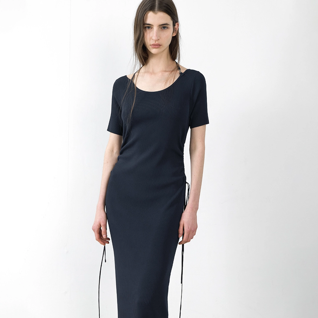 아뜰리에 나인 (OP-6264)KERRY HALTER NECK KNIT DRESS 상품 이미지 1