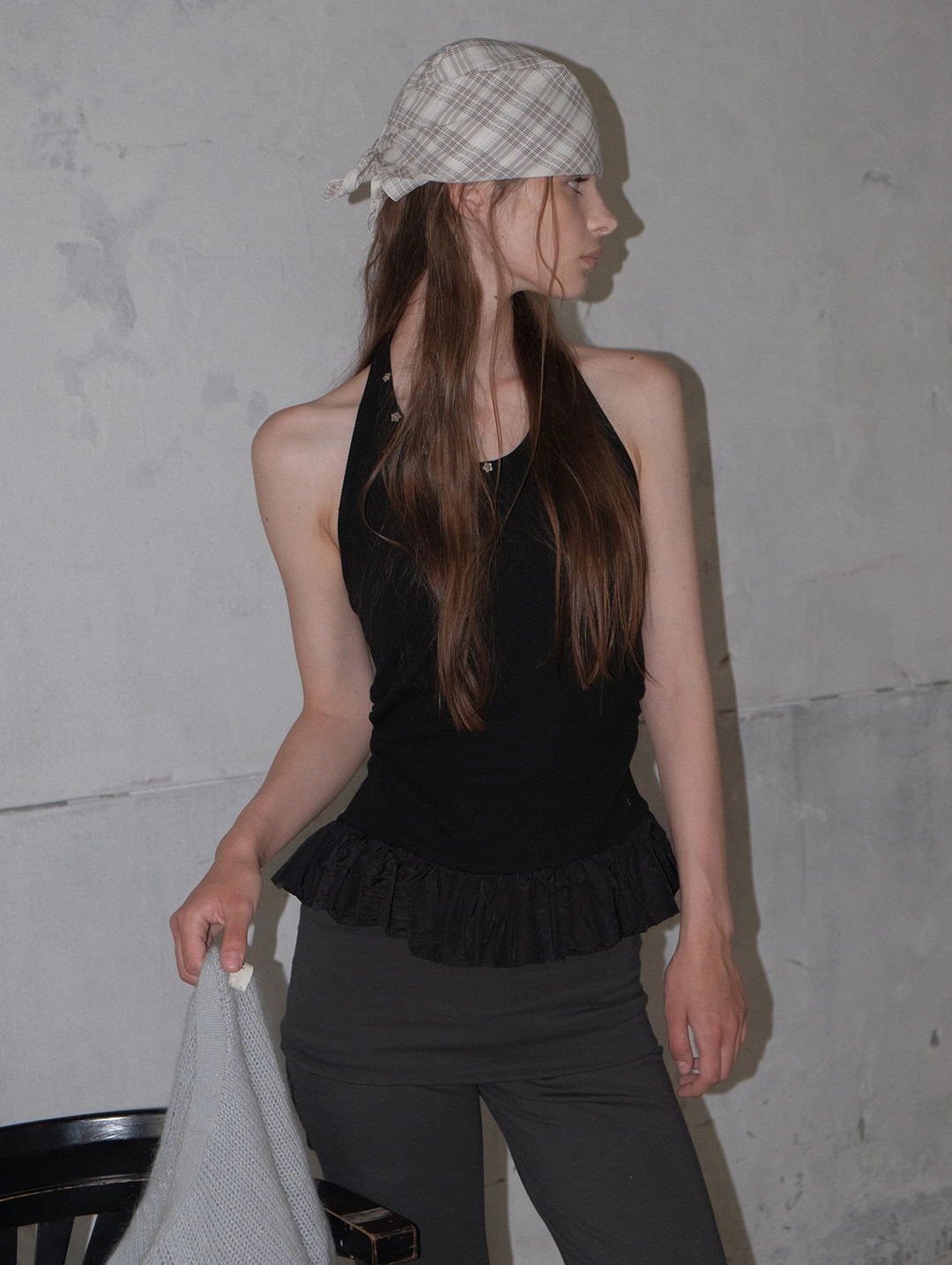 포에토 [2nd] Petal edge halter top - black 상품 이미지 2