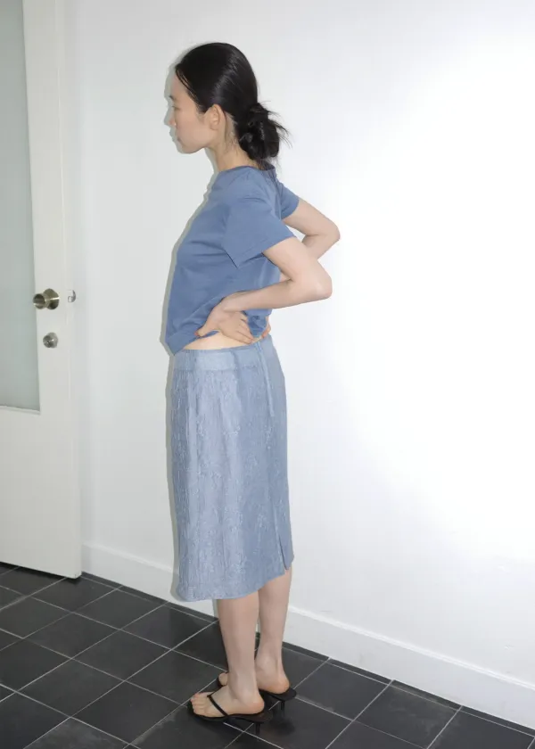 [프리오더] AIRE MIDI SKIRT [ICE BLUE]