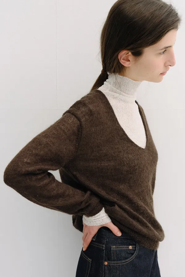 royal kid mohair v-neck pullover (brown)