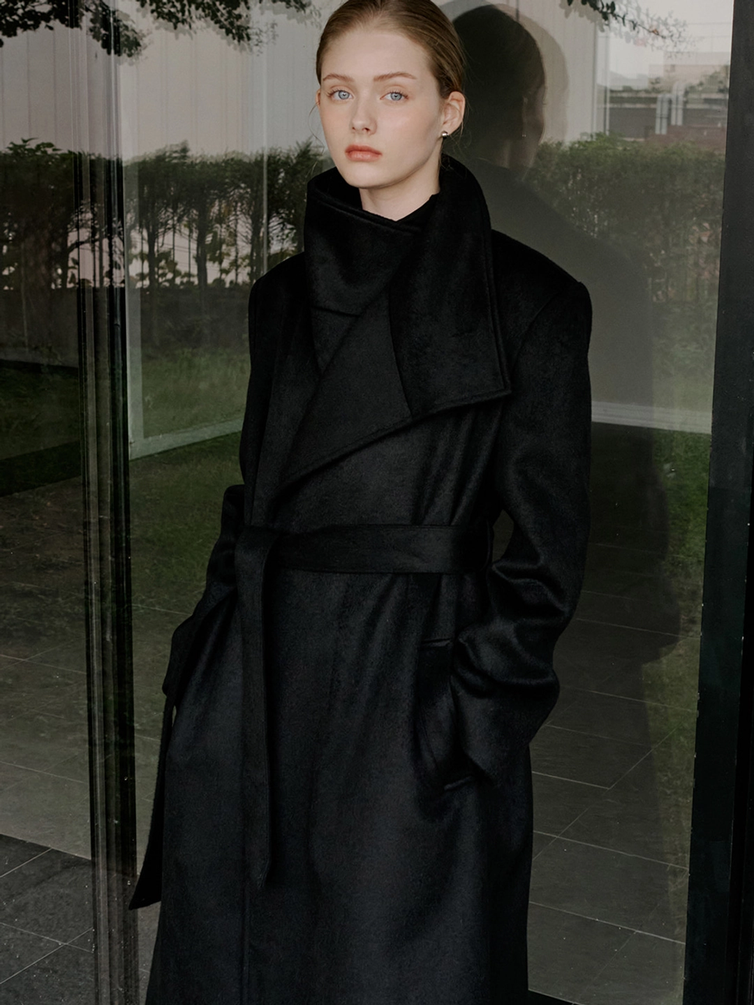 아워코모스 comos 1605 aven wool drape long-coat (black) 상품 이미지 2