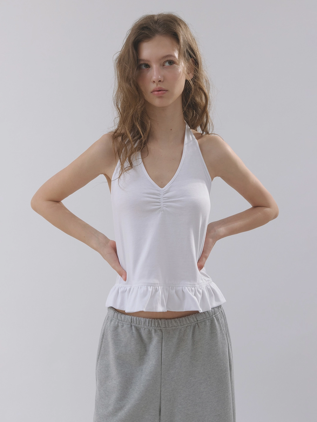 헤더먼트 flare halter top (white) 상품 이미지 1