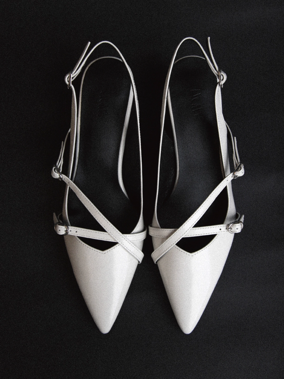 러브듀이 OBLIQUE strap slingback / 크림 상품 이미지 3