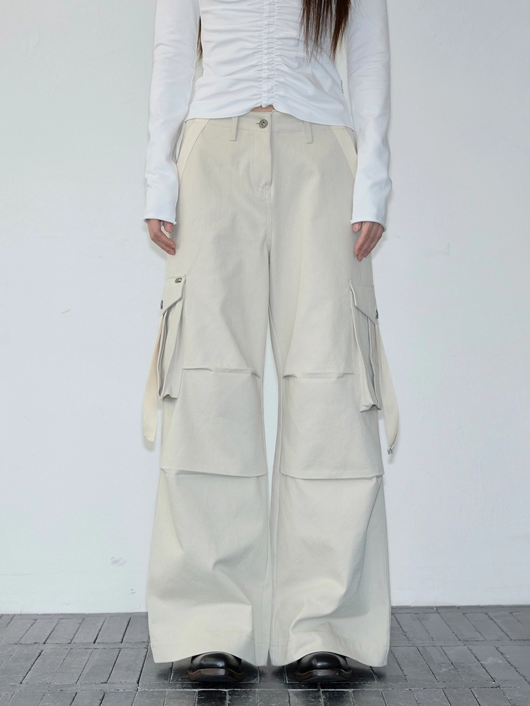 이네기 Archive Strap Cargo Pants (ver.2) (beige) 상품 이미지 1