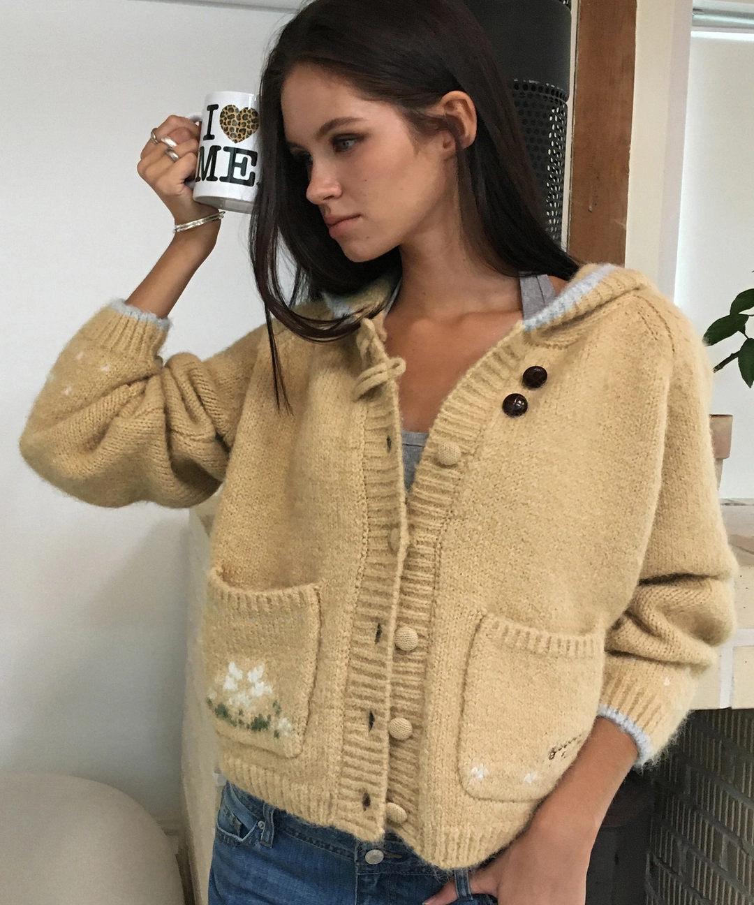 비터셀즈 Flora Hood Cardigan-Beige 상품 이미지 2