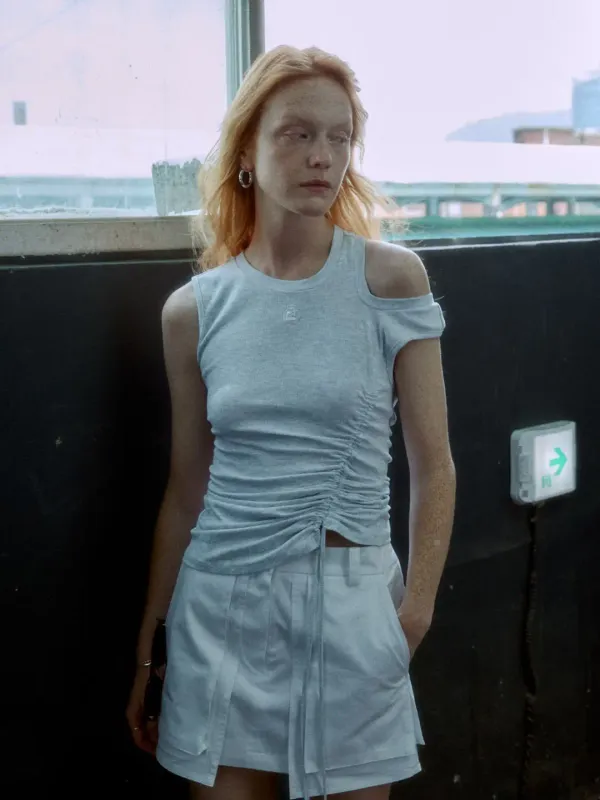 [3rd] BERLIN Cutout String Point Sleeveless Top_Gray
