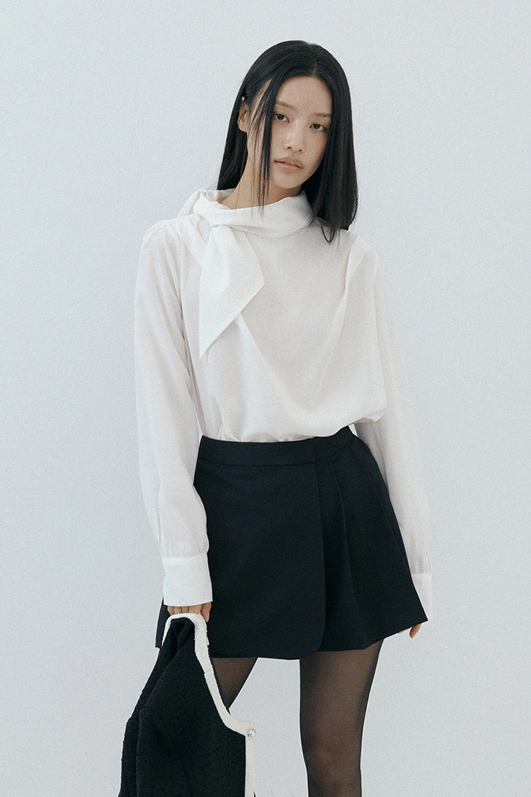 루시르주 Ribbon Silky Blouse (ivory) 상품 이미지 1