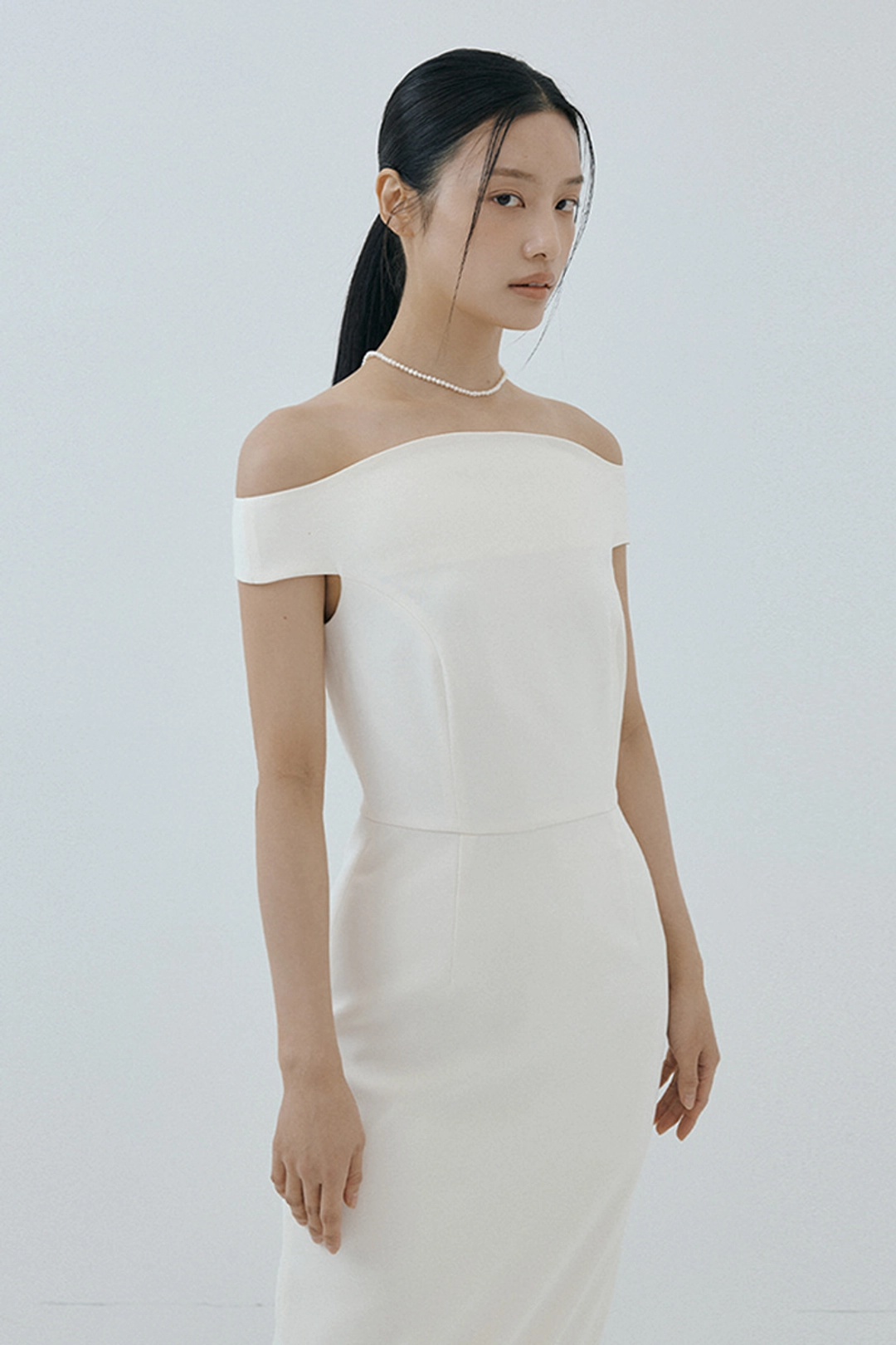 루시르주 Curved Off-Shoulder Dress (ivory) 상품 이미지 1