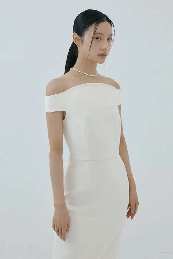 Curved Off-Shoulder Dress (ivory)