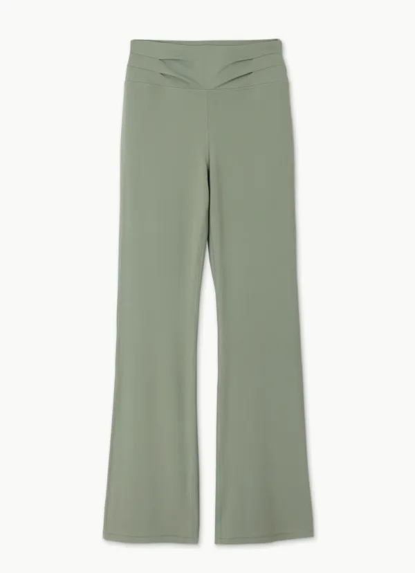 [Movement Line] Shirring flare pants_Sea Spray