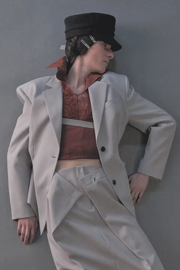 PF26 BROWN HYBRID SHIRT SLIP TOP